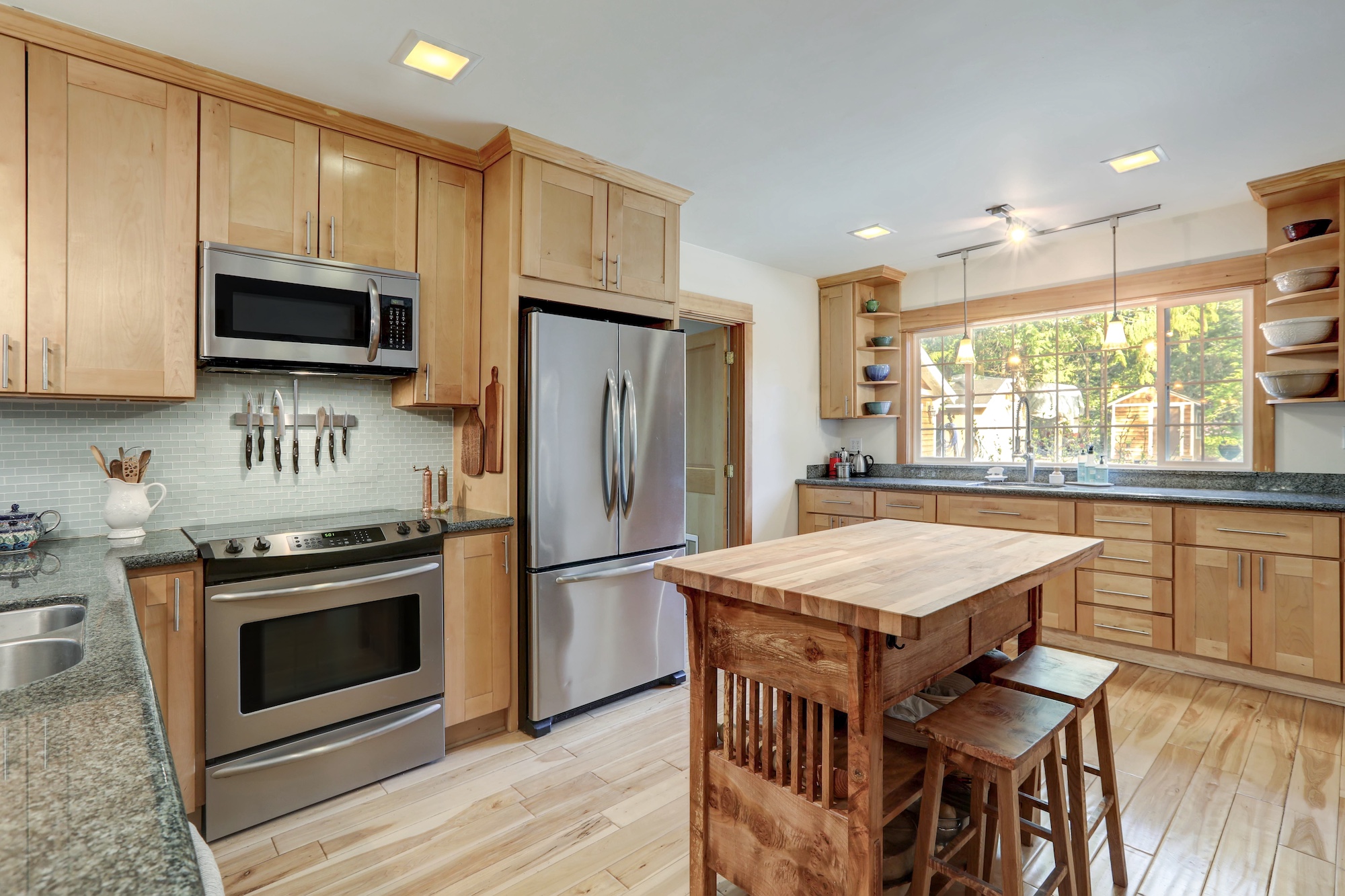 best types of hardwood for kitchen cabinets