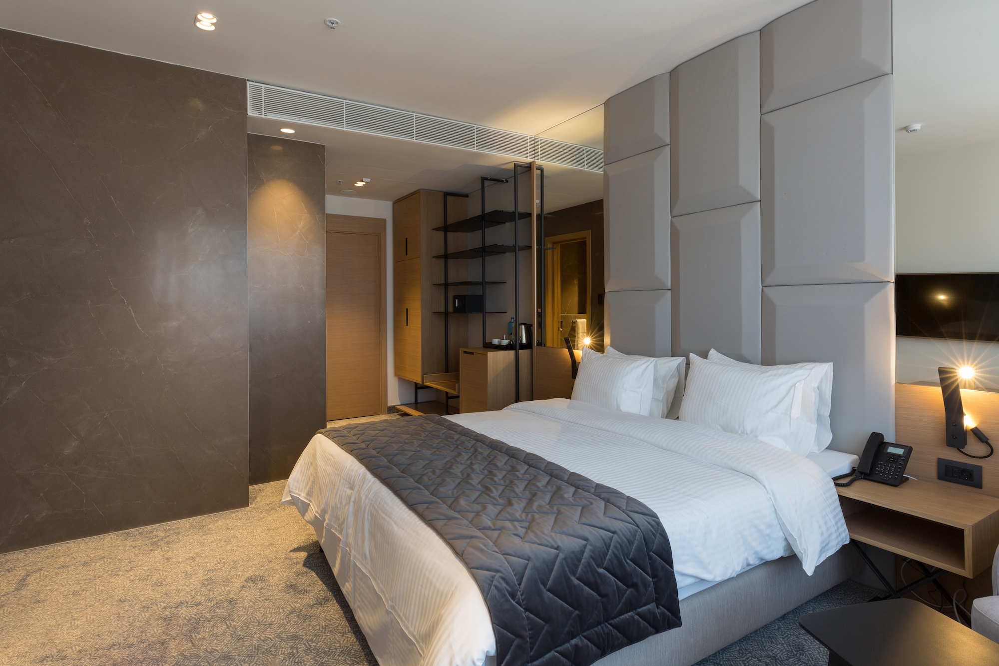 modern luxury master bedroom bathroom ideas