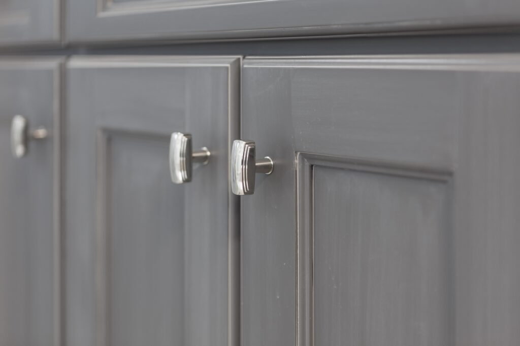 raised panel cabinet door styles
