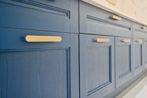 how to pick kitchen cabinets